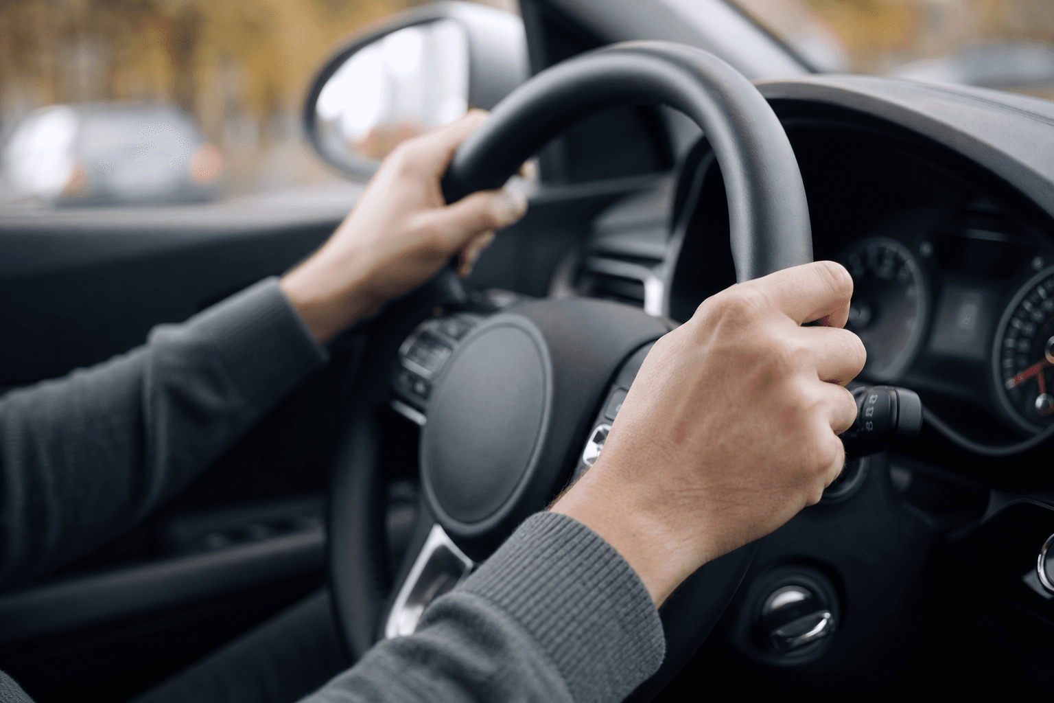 Atenție și control la volan — curs de conducere defensivă